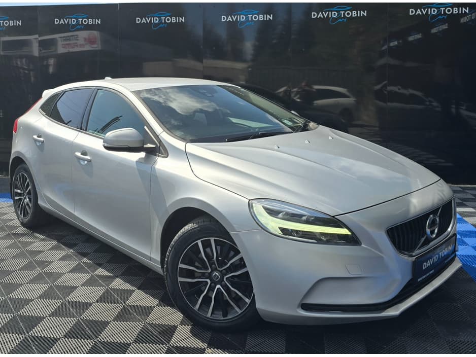 2016 Volvo V40