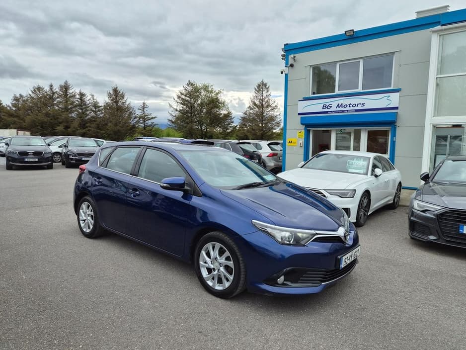 2015 Toyota Auris